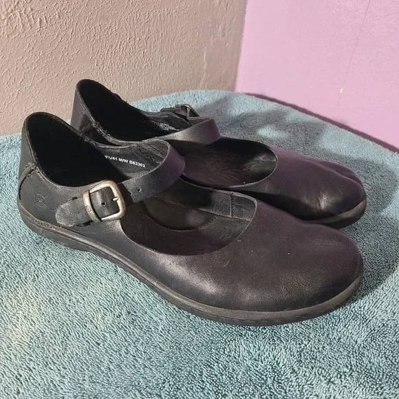 Born Mary Jane Flats Black Leather Buckle Comfort Shoes Women 9.5M - Picture 1 of 10